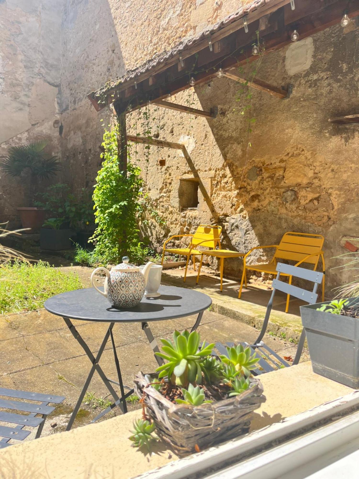 Maison Des Chevilles La Châtre Kültér fotó